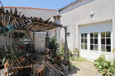French property for sale in Villiers-en-Bois, Deux-Sèvres - €46,600 - photo 1