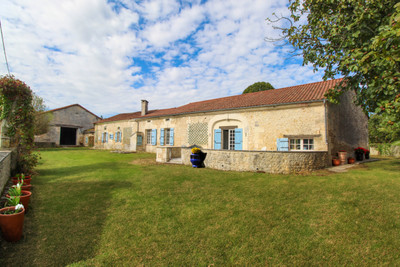 Maison à vendre à La Chapelle-Montabourlet, Dordogne, Aquitaine, avec Leggett Immobilier