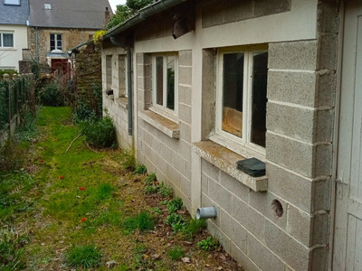 French property for sale in La Chèze, Côtes-d'Armor - €77,000 - photo 9