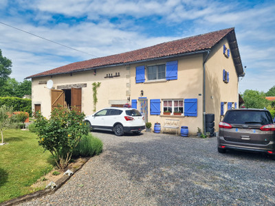 Maison à vendre à Saint-Christophe, Charente, Poitou-Charentes, avec Leggett Immobilier