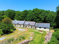 Propriété à vendre à Cléguérec, Morbihan - 295 000 € - photo n°1