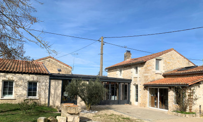 Maison à vendre à La Grimaudière, Vienne, Poitou-Charentes, avec Leggett Immobilier