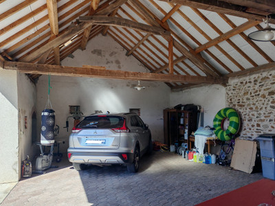 French property for sale in Saint-Éloy-les-Mines, Puy-de-Dôme - €185,000 - photo 8
