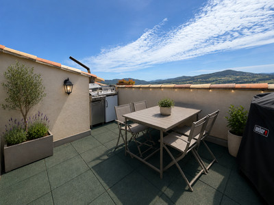 French property for sale in Le Castellet, Var - €299,999 - photo 12