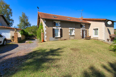 French property for sale in Mouterre-sur-Blourde, Vienne - €316,495 - photo 1