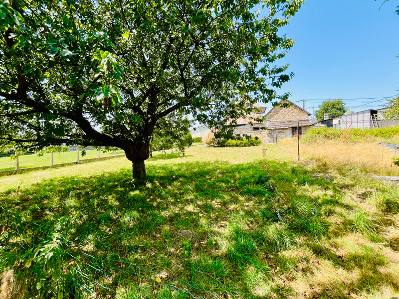 French property for sale in Neuilly-le-Vendin, Mayenne - €122,500 - photo 8