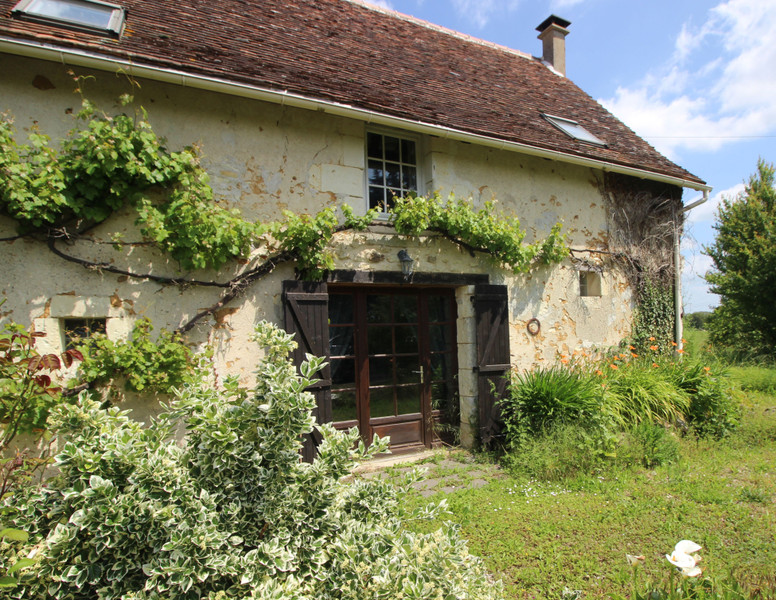 Maison à vendre à Cléré-du-Bois, Indre - 219.350 € - photo 1