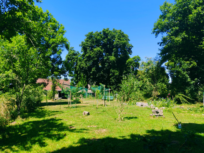 French property for sale in Saint-Priest-des-Champs, Puy-de-Dôme - €256,800 - photo 11