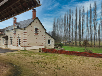 Maison à vendre à Selles-sur-Cher, Loir-et-Cher, Centre, avec Leggett Immobilier