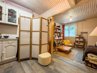 French property for sale in Nyons, Drôme - €143,000 - photo 2