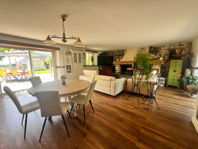 French property for sale in Clécy, Calvados - €432,000 - photo 2