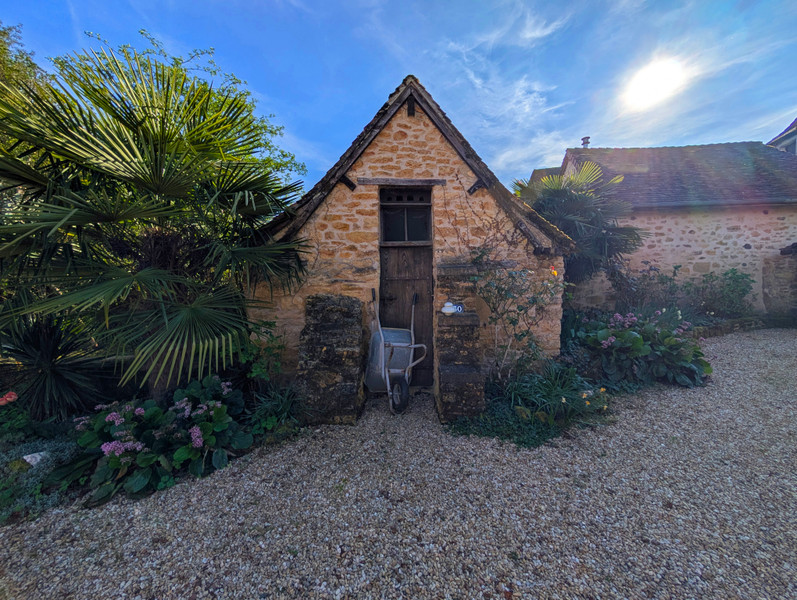French property for sale in Nanthiat, Dordogne - €158,000 - photo 3
