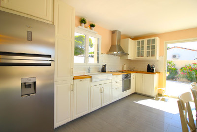 French property for sale in Argeliers, Aude - €340,000 - photo 2