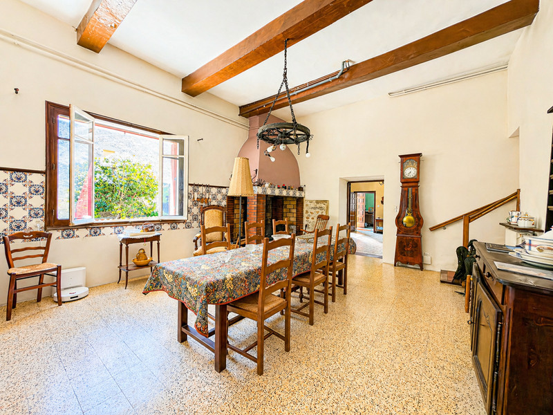 French property for sale in Pézenas, Hérault - €785,000 - photo 6