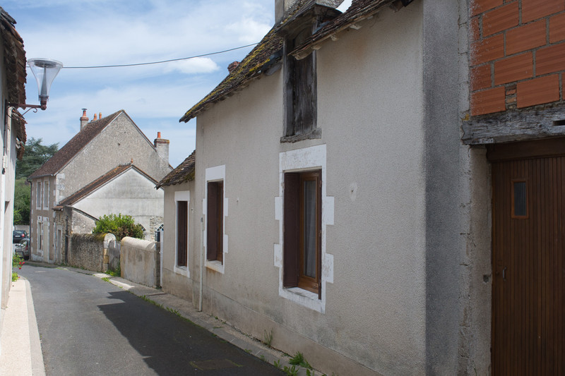 House for sale in La Trimouille Vienne House with barn (with CU