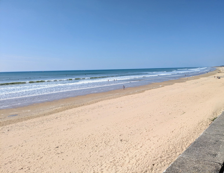 French property for sale in Saint-Jean-de-Monts, Vendée - €230,050 - photo 11