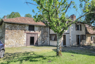 Maison à vendre à Saint-Jean-de-Côle, Dordogne, Aquitaine, avec Leggett Immobilier