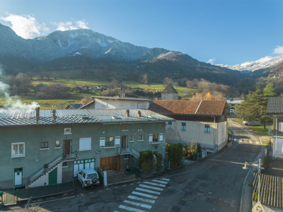 Ski property for sale in  - 500 000 €