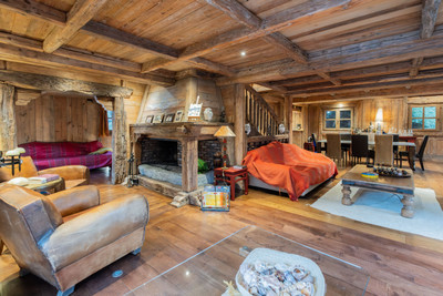 Luxury 3 bedroom chalet FOR SALE in Megeve , with an indoor pool in a private location close to the town. 