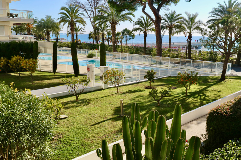 French property for sale in Cannes, Alpes-Maritimes - €399,000 - photo 10