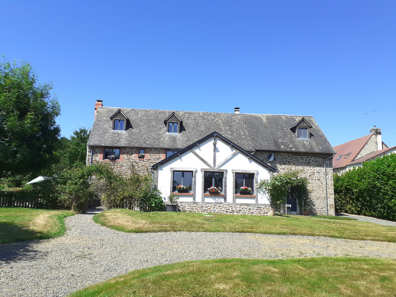 House for sale in SaintAubindeTerregatte Manche Fabulous 4bedroom character house with 6