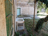 Maison à vendre à Pleuville, Charente - 99.000 € - photo 15