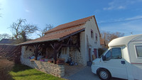 Maison à vendre à Auzances, Creuse - 178 200 € - photo 3