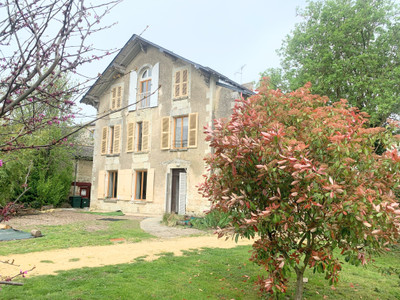 Maison à vendre à Mirebeau, Vienne, Poitou-Charentes, avec Leggett Immobilier