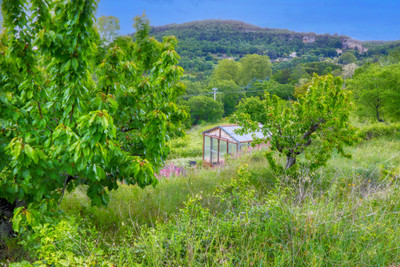 French property for sale in Apt, Vaucluse - €550,000 - photo 14