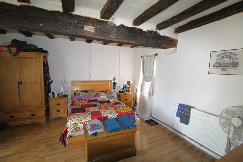 French property for sale in Béthines, Vienne - €130,000 - photo 3