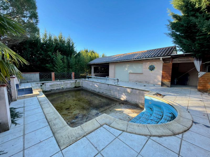 French property for sale in Montbrison, Loire - €255,000 - photo 13