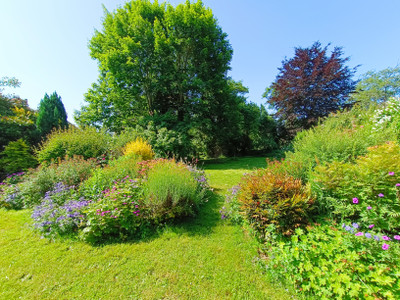 French property for sale in Auzances, Creuse - €319,000 - photo 2