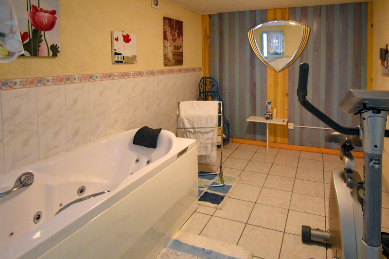French property for sale in Cublac, Corrèze - €420,000 - photo 9