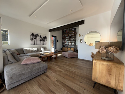 French property for sale in Carqueiranne, Var - €1,872,000 - photo 5