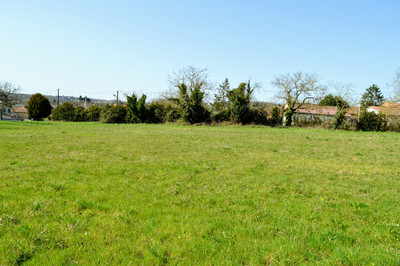French property for sale in Aunac-sur-Charente, Charente - €55,000 - photo 3