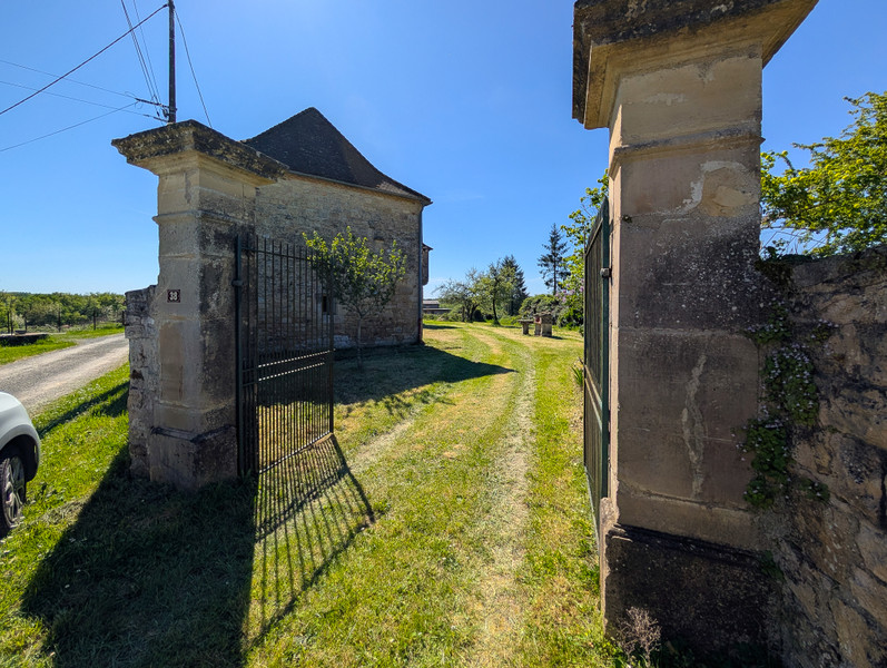 French property for sale in La Chapelle-Saint-Jean, Dordogne - €196,000 - photo 14