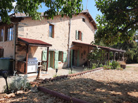 Propriété à vendre à Vayres, Haute-Vienne - 235 000 € - photo n°1