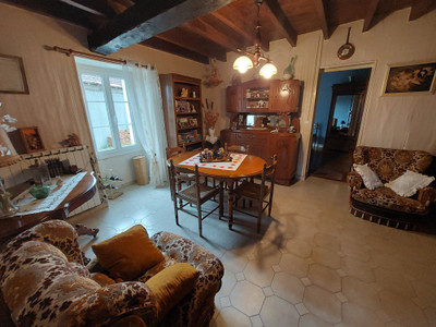 French property for sale in Combiers, Charente - €189,000 - photo 4