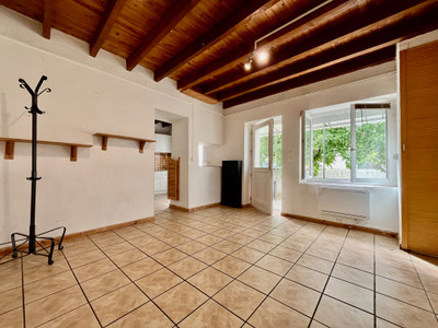 French property for sale in Magneux-Haute-Rive, Loire - €129,000 - photo 2