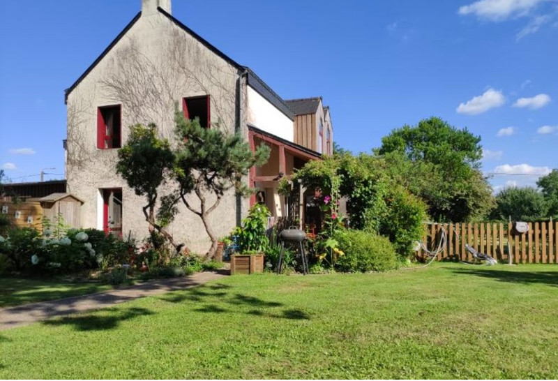 Maison à vendre à Val d'Oust, Morbihan - 530 000 € - photo 1