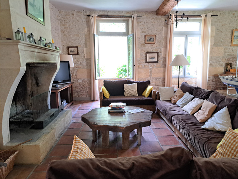 French property for sale in Blaignan-Prignac, Gironde - €698,000 - photo 5