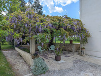 Maison à vendre à Bunzac, Charente - 399.000 € - photo 3