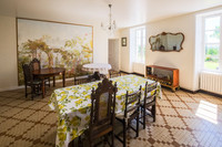 Maison à vendre à Saint-Jean-d'Angély, Charente-Maritime - 328.600 € - photo 3