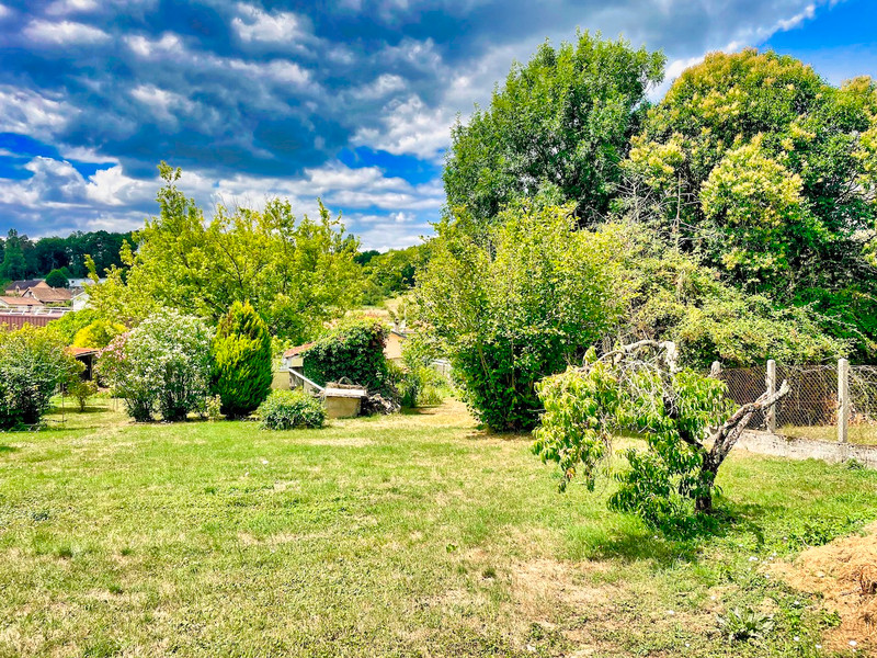 French property for sale in Nontron, Dordogne - €152,173 - photo 2