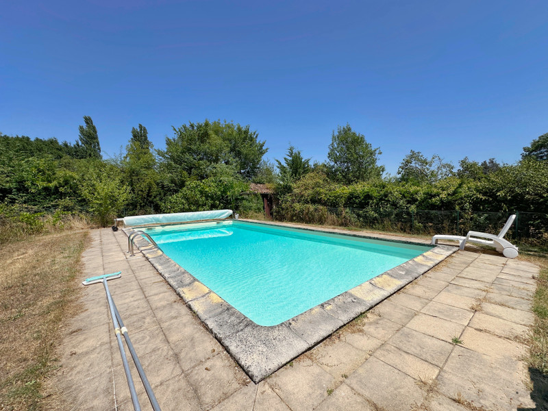 French property for sale in La Barde, Charente-Maritime - €249,900 - photo 8