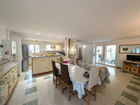 Maison à vendre à Montendre, Charente-Maritime - 318.000 € - photo 2