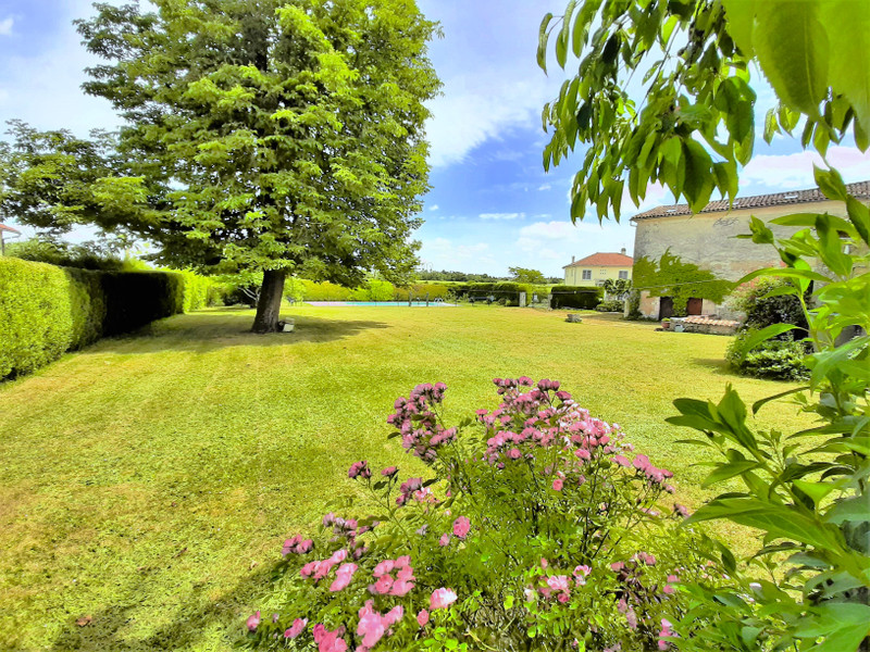 French property for sale in Cherval, Dordogne - €255,000 - photo 10