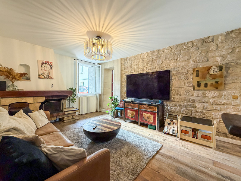 French property for sale in Villejuif, Val-de-Marne - €590,000 - photo 2