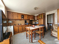 Maison à vendre à Commentry, Allier - 103.000 € - photo 2