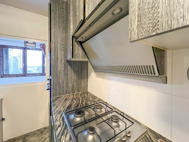 French property for sale in Clichy, Hauts-de-Seine - €375,000 - photo 10